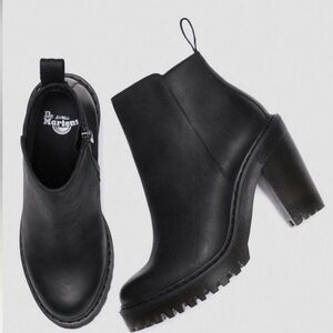 Dr Marten’s Magdalena platform bootie size 6
